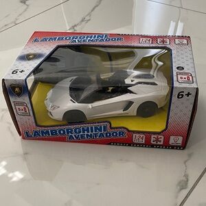 Lamborghini Aventador White Model Car (Battery remote control sport car)